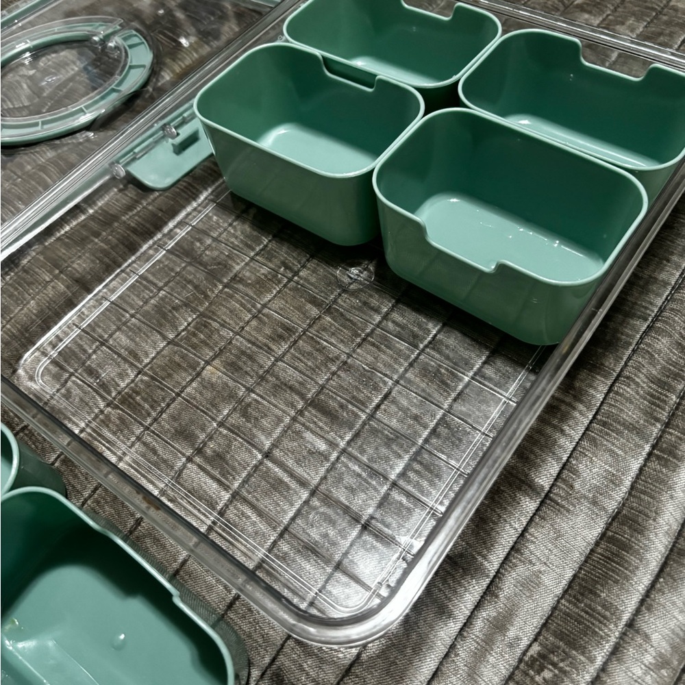 Storage Container - Picture 3 of 5